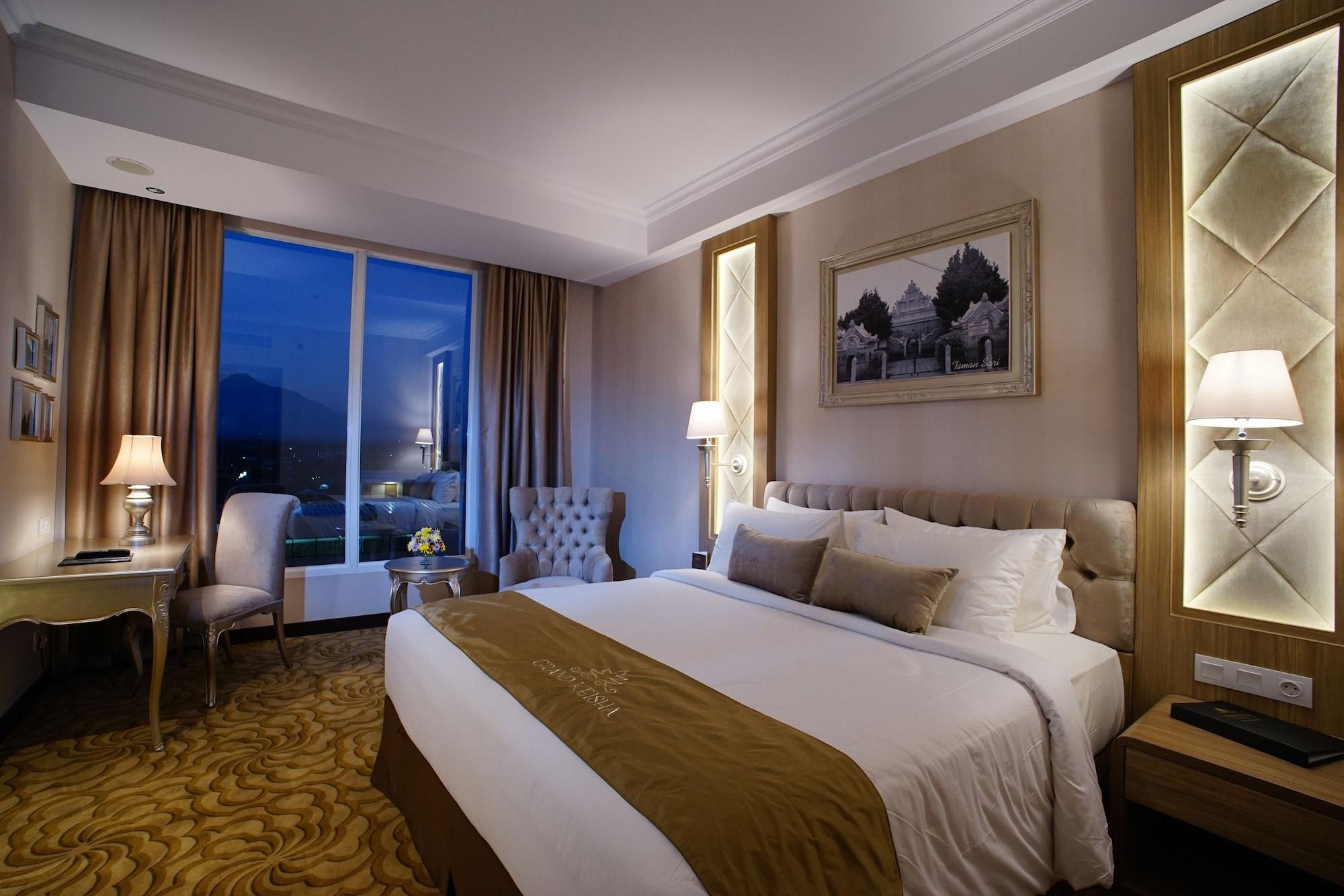 Grand Keisha Yogyakarta Hotel Kejayan Екстериор снимка