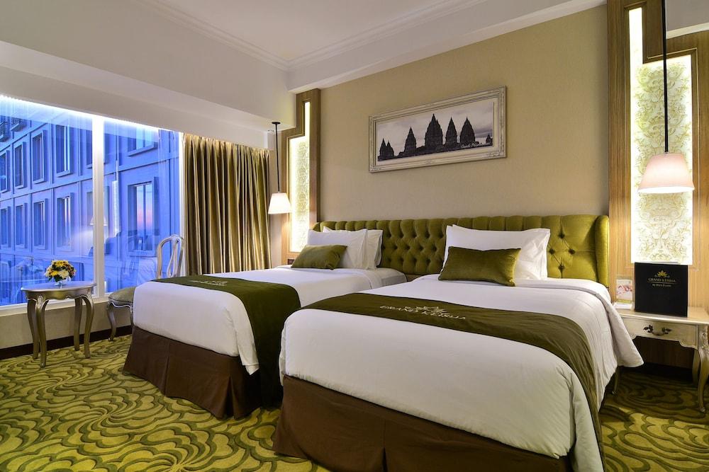Grand Keisha Yogyakarta Hotel Kejayan Екстериор снимка