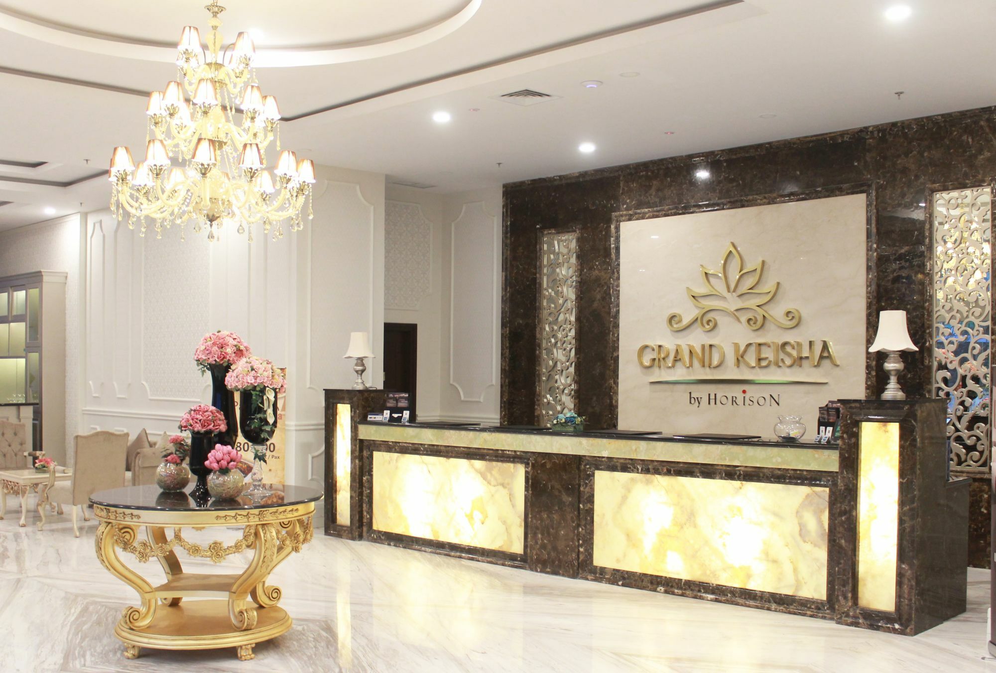Grand Keisha Yogyakarta Hotel Kejayan Екстериор снимка
